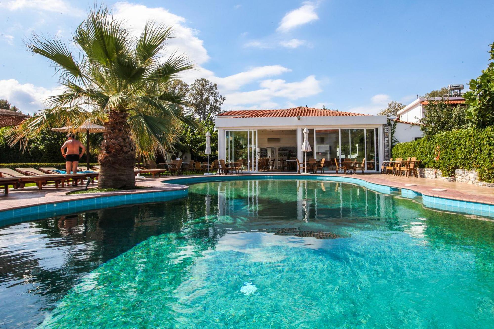 Aparthotel Ostria Agia Paraskevi  Exterior foto